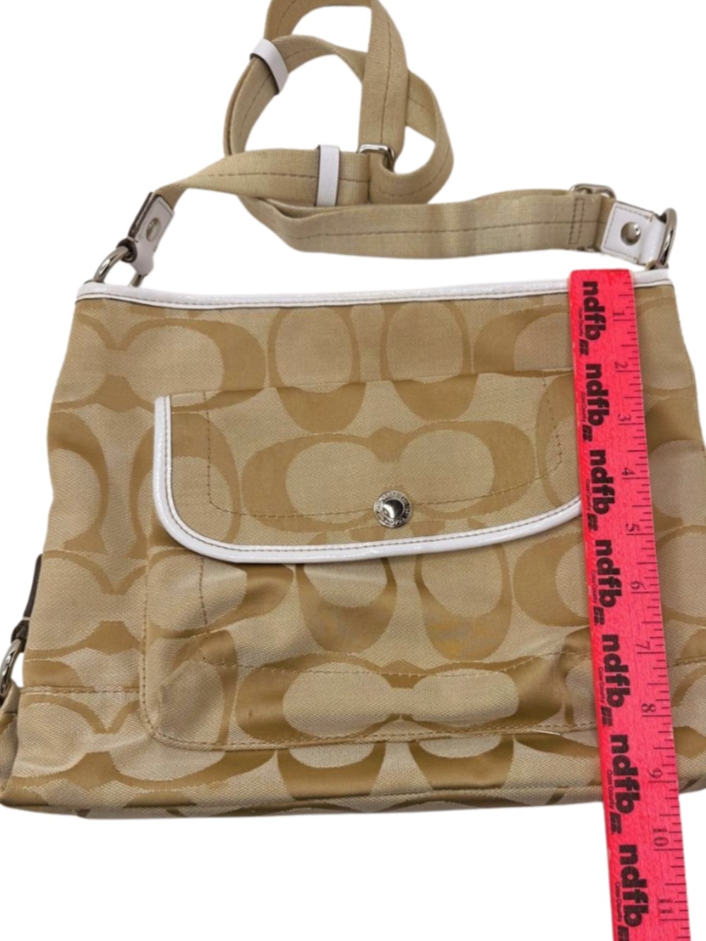Coach 2011 F16558 Signature Swingpack Crossbody Khaki Jacquard - Picture 11 of 12